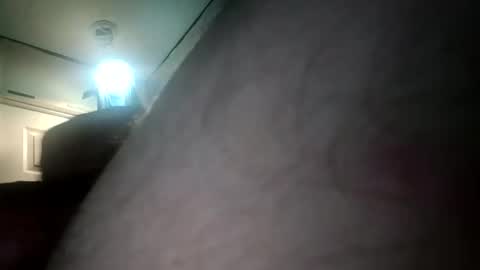 Snapshot of leemen33 chatting on 06-10-26, 08:24 Michael online show from 06-10-26, 08:24