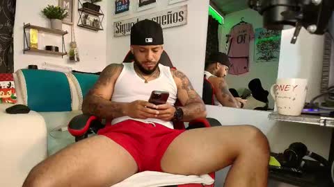 leenar_key online show from 11-18-25, 12:42