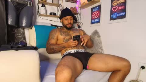 Snapshot of leenar_key chatting on 05-16-26, 11:42 leenar_key online show from 05-16-26, 11:42