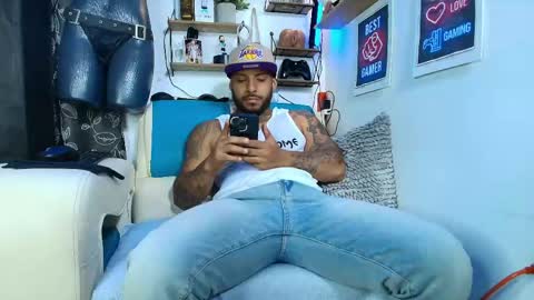 Snapshot of leenar_key chatting on 06-10-26, 01:17 leenar_key online show from 06-10-26, 01:17