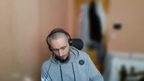 lefrenchiies online show from 01-11-26, 12:10