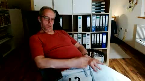 Snapshot of lefti27 chatting on 05-24-26, 11:32 Dave online show from 05-24-26, 11:32