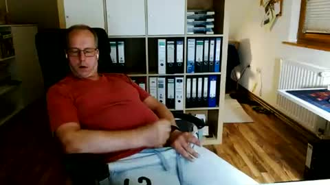 Snapshot of lefti27 chatting on 06-15-26, 09:28 Dave online show from 06-15-26, 09:28