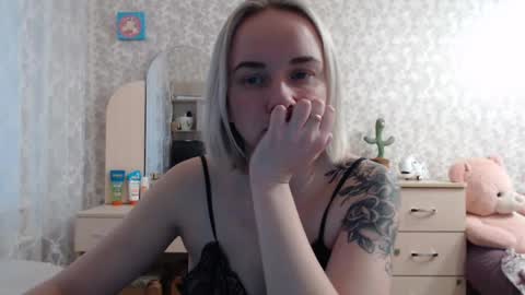 Snapshot of leggywily25 chatting on 12-12-24, 10:24 leggywily25 online show from 12-12-24, 10:24