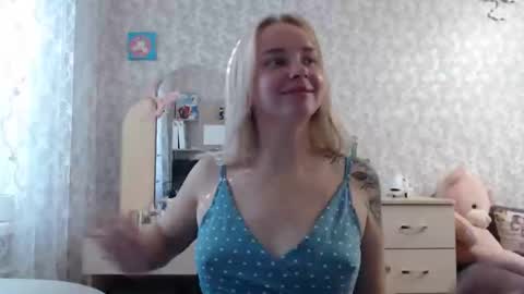 Snapshot of leggywily25 chatting on 09-29-25, 11:15 leggywily25 online show from 09-29-25, 11:15