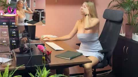 LegsLONG online show from 10-10-25, 03:49