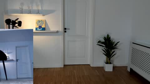 Elle  online show from 12-07-24, 02:24