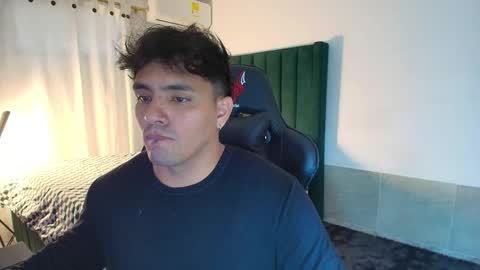  Lei  online show from 11-29-25, 06:44