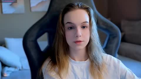 Leia online show from 04-14-26, 03:45