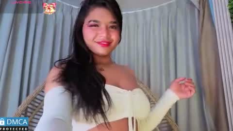 Snapshot of leidy_morales_ chatting on 06-20-26, 11:02 Leidy online show from 06-20-26, 11:02