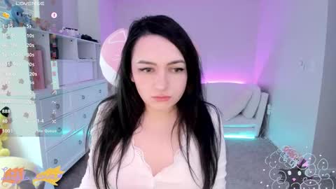 Snapshot of leighlalove chatting on 10-14-25, 11:27 Leighla online show from 10-14-25, 11:27