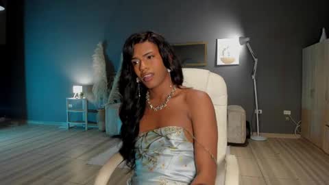 Snapshot of leila4ever chatting on 10-02-25, 01:01 Leila online show from 10-02-25, 01:01