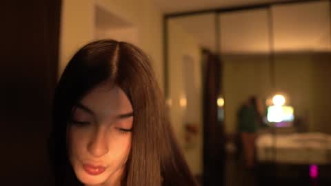 Snapshot of leila_4ever chatting on 12-16-24, 02:38 Leila online show from 12-16-24, 02:38