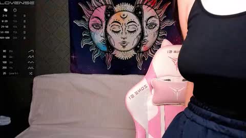 Snapshot of leila_4ever chatting on 09-16-25, 02:29 Leila online show from 09-16-25, 02:29