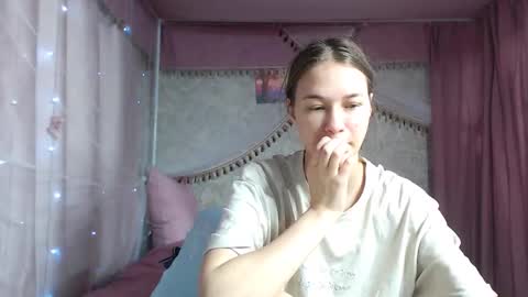 leila_bambi_ online show from 11-26-25, 03:35