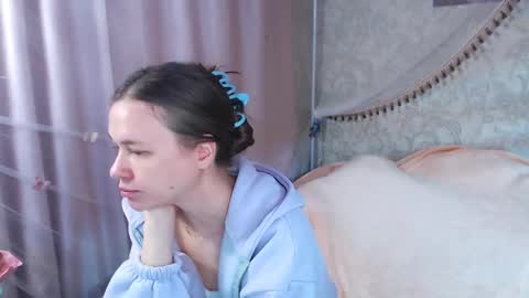 Snapshot of leila_bambi_ chatting on 06-06-26, 12:05 leila_bambi_ online show from 06-06-26, 12:05