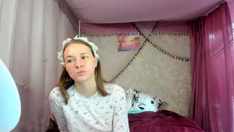 Snapshot of leila_bambi_ chatting on 06-29-26, 05:46 leila_bambi_ online show from 06-29-26, 05:46