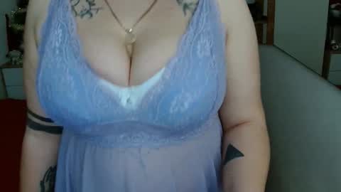 Leila online show from 02-07-25, 02:58