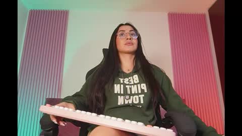 Leila online show from 02-22-26, 11:31