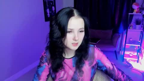 Snapshot of leila_xxbaby chatting on 10-05-25, 05:50 Leila online show from 10-05-25, 05:50