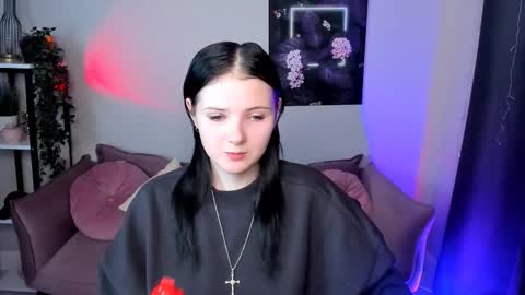 Snapshot of leila_xxbaby chatting on 11-25-25, 01:44 Leila online show from 11-25-25, 01:44