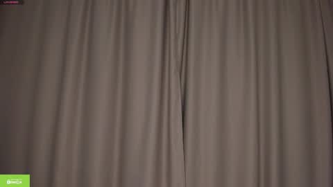 Snapshot of leiladream chatting on 10-05-25, 04:11 leiladream online show from 10-05-25, 04:11