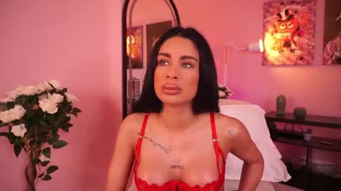 Snapshot of leilakali chatting on 06-25-26, 09:25 Leila online show from 06-25-26, 09:25