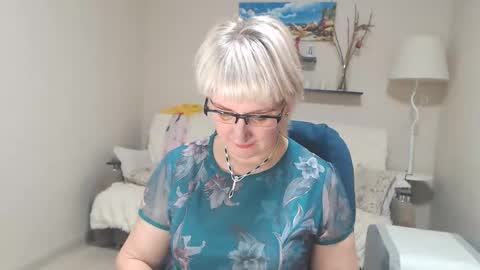 Leila Kinky online show from 12-04-24, 12:03