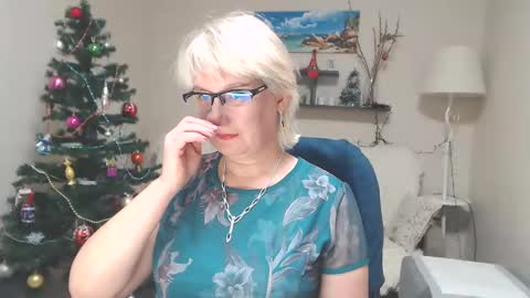 Leila Kinky online show from 12-21-24, 12:49