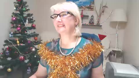 Leila Kinky online show from 12-24-24, 06:44