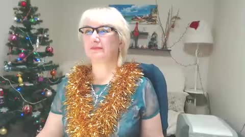 Leila Kinky online show from 12-28-24, 11:19