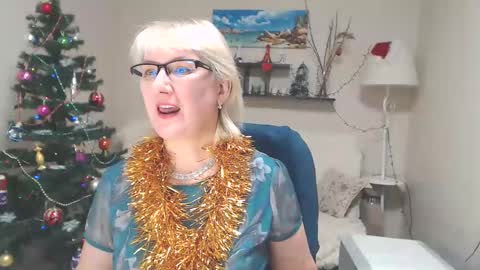 Leila Kinky online show from 12-29-24, 11:07