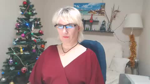 Leila Kinky online show from 01-15-25, 06:22
