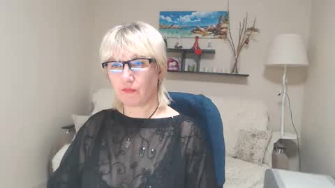 Leila Kinky online show from 01-22-25, 12:38