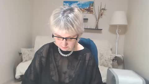 Leila Kinky online show from 02-10-25, 02:30