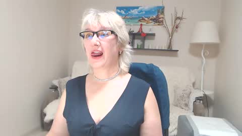 Leila Kinky online show from 02-22-25, 12:08