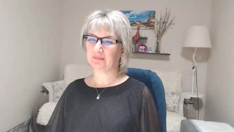 Leila Kinky online show from 11-08-25, 05:07