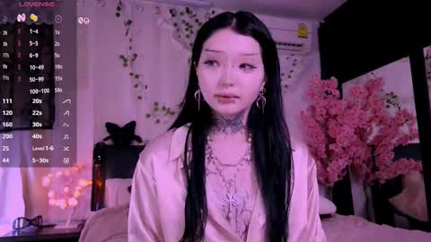Snapshot of lein_bone chatting on 11-05-25, 12:21 Lein online show from 11-05-25, 12:21