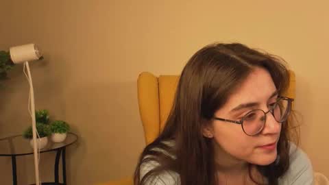 Luna online show from 10-14-25, 01:23
