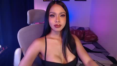 Snapshot of leksi_baddie chatting on 04-16-26, 01:28 Amalia Wet and Wild Goddess online show from 04-16-26, 01:28
