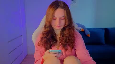 Snapshot of lelia_vibe chatting on 09-23-25, 12:08 Lelia online show from 09-23-25, 12:08