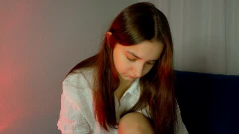 Snapshot of lelia_vibe chatting on 10-19-25, 02:29 Lelia online show from 10-19-25, 02:29