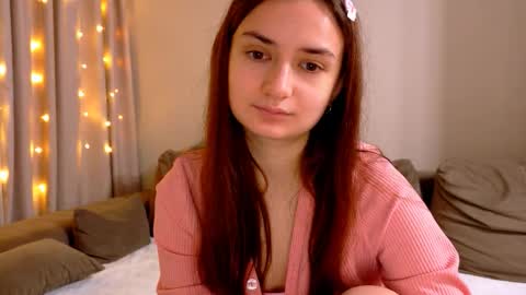 Snapshot of lelia_vibe chatting on 11-19-25, 01:16 Lelia online show from 11-19-25, 01:16