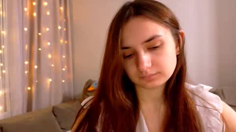 Snapshot of lelia_vibe chatting on 12-16-25, 01:27 Lelia online show from 12-16-25, 01:27