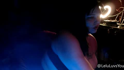 Snapshot of leluluvsyou chatting on 11-16-25, 08:42 Lelu Fallas online show from 11-16-25, 08:42