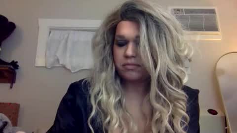 Jennifer online show from 01-04-25, 06:19