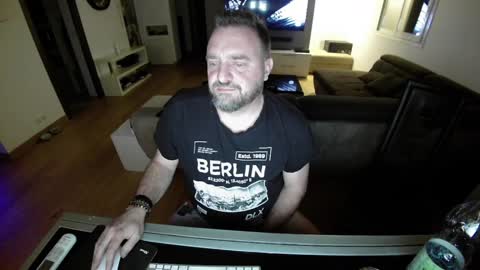 Ange online show from 01-17-25, 12:31