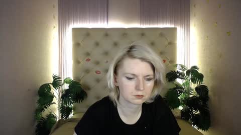 Snapshot of lena_paulles chatting on 12-28-24, 07:11 Lena online show from 12-28-24, 07:11