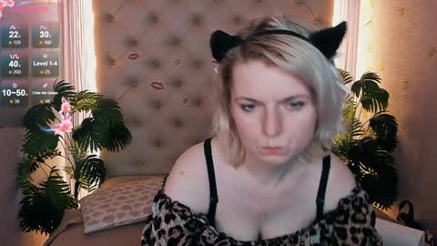 Snapshot of lena_paulles chatting on 01-16-25, 11:48 Lena online show from 01-16-25, 11:48