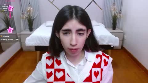 Snapshot of lena_roses chatting on 11-07-25, 01:11 Lena online show from 11-07-25, 01:11